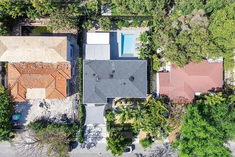 261 NE 47th Street Miami FL 33137