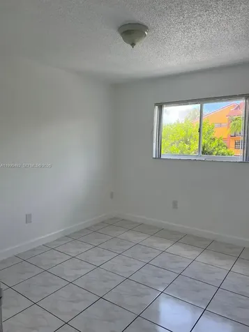 2565 W 56th Street Hialeah FL 33016