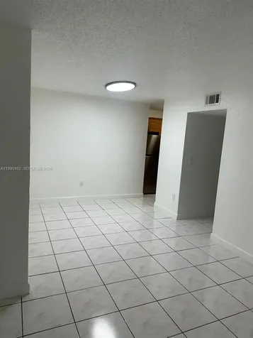 2565 W 56th Street Hialeah FL 33016
