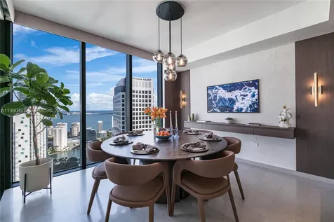 68 SE 6th Street Miami FL 33131