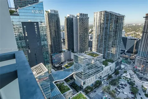 68 SE 6th Street Miami FL 33131