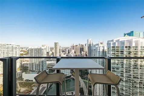 68 SE 6th Street Miami FL 33131