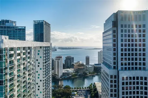 68 SE 6th Street Miami FL 33131