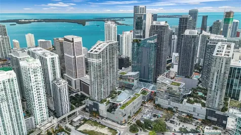 68 SE 6th Street Miami FL 33131