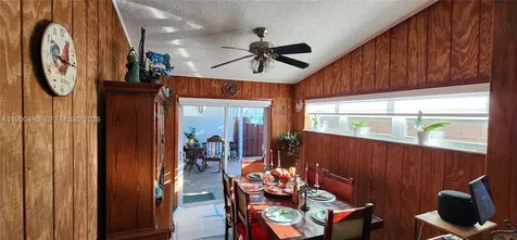 15585 SW 76th Lane Miami FL 33193