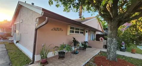 15585 SW 76th Lane Miami FL 33193