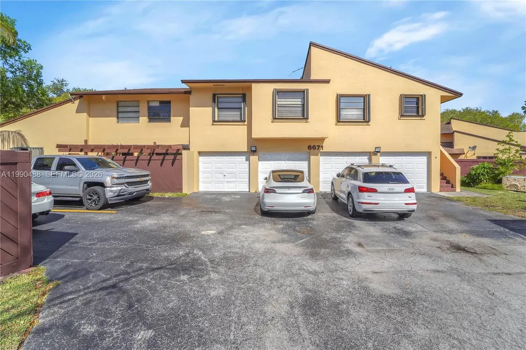 6671 SW 137th Court Miami FL 33183