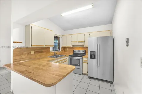 6671 SW 137th Court Miami FL 33183