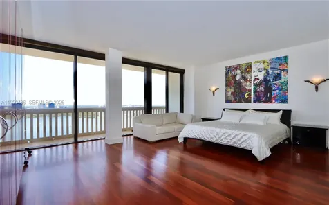 1000 Island Boulevard Aventura FL 33160