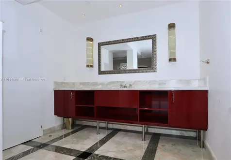 1000 Island Boulevard Aventura FL 33160