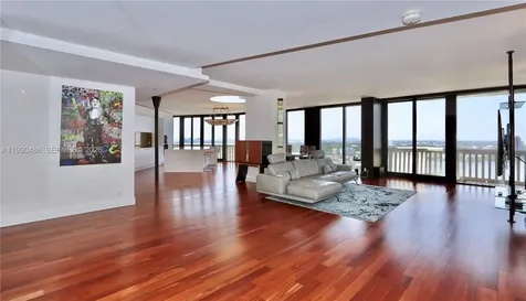 1000 Island Boulevard Aventura FL 33160