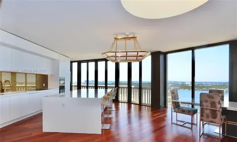 1000 Island Boulevard Aventura FL 33160