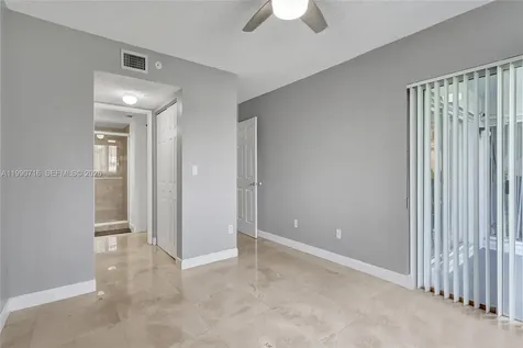 2640 S University Drive Davie FL 33328