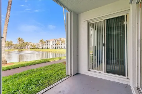 2640 S University Drive Davie FL 33328