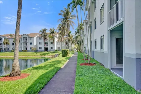 2640 S University Drive Davie FL 33328