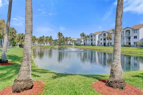 2640 S University Drive Davie FL 33328