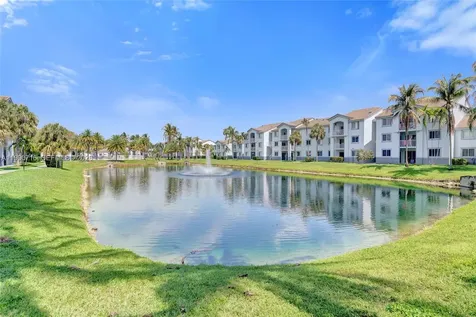 2640 S University Drive Davie FL 33328