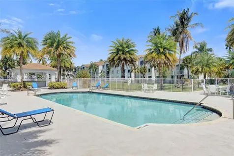 2640 S University Drive Davie FL 33328