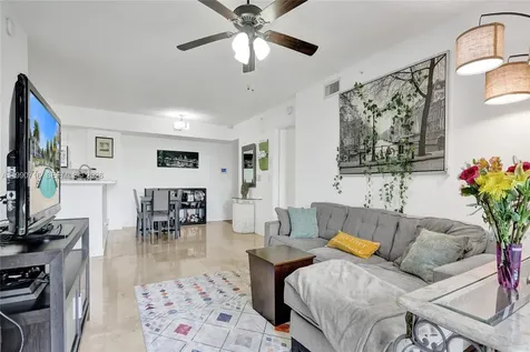 2640 S University Drive Davie FL 33328