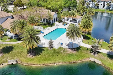 2640 S University Drive Davie FL 33328