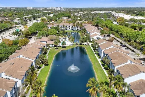 2640 S University Drive Davie FL 33328