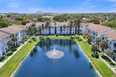 2640 S University Drive Davie FL 33328