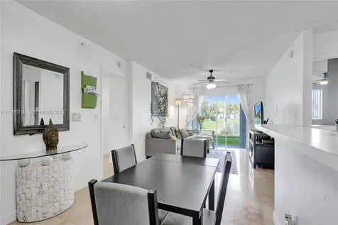 2640 S University Drive Davie FL 33328