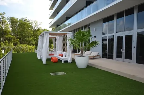 16385 Biscayne Boulevard North Miami Beach FL 33160