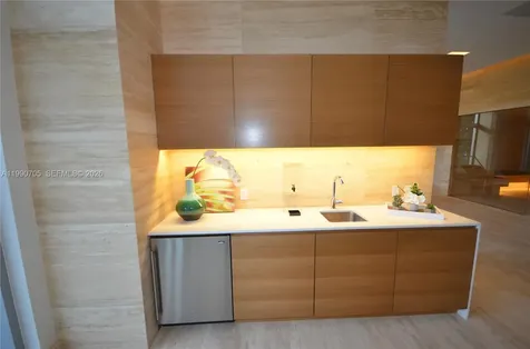 16385 Biscayne Boulevard North Miami Beach FL 33160