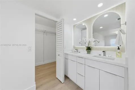 800 SW 125th Way Pembroke Pines FL 33027