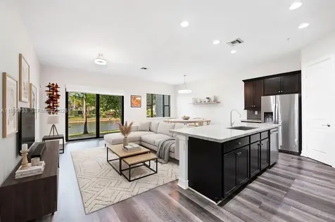 11724 SW 13th Lane Pembroke Pines FL 33025