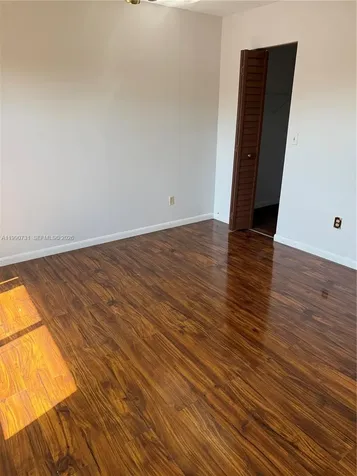 860 NE 207th Terrace Miami FL 33179