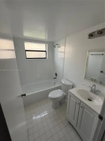 860 NE 207th Terrace Miami FL 33179