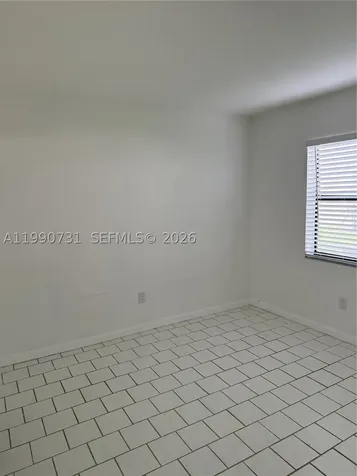 860 NE 207th Terrace Miami FL 33179