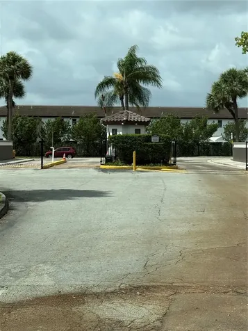 860 NE 207th Terrace Miami FL 33179