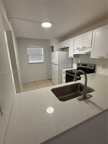 860 NE 207th Terrace Miami FL 33179