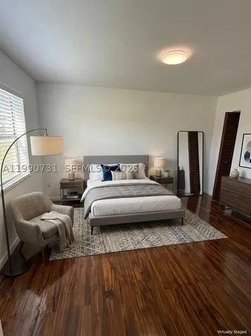 860 NE 207th Terrace Miami FL 33179