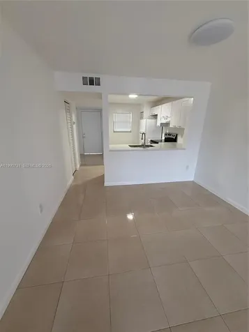 860 NE 207th Terrace Miami FL 33179