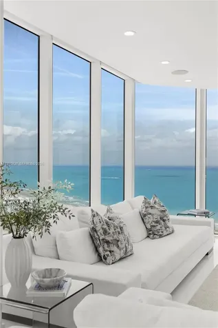 300 S Pointe Drive Miami Beach FL 33139