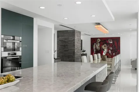 300 S Pointe Drive Miami Beach FL 33139