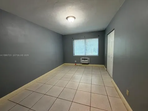 2210 NE 170th Street North Miami Beach FL 33160
