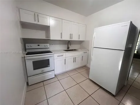 2210 NE 170th Street North Miami Beach FL 33160