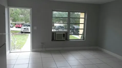 2210 NE 170th Street North Miami Beach FL 33160