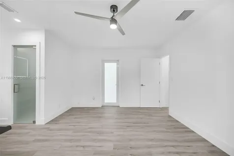 1431 NW 70th Avenue Plantation FL 33313