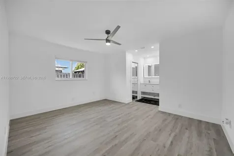 1431 NW 70th Avenue Plantation FL 33313