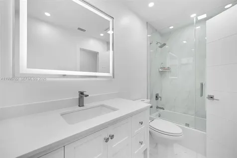 1431 NW 70th Avenue Plantation FL 33313