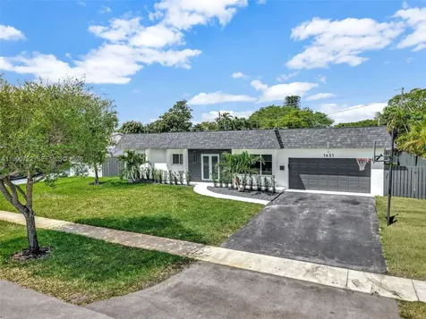 1431 NW 70th Avenue Plantation FL 33313