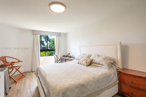 141 Crandon Boulevard Key Biscayne FL 33149
