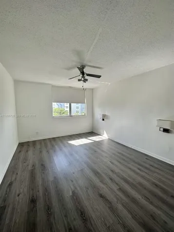 9001 SW 77th Avenue Miami FL 33156