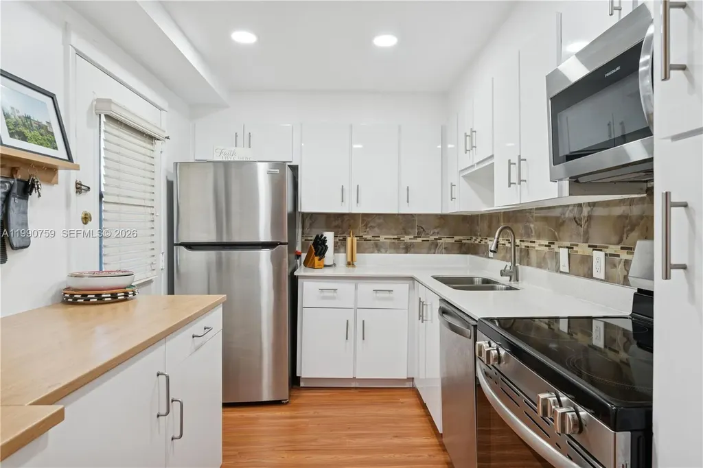 3101 N Country Club Drive Aventura FL 33180